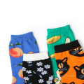 Coton Casual Breathable peut être une personnalisation de masse des chaussettes de dessins animés pour hommes bon marché